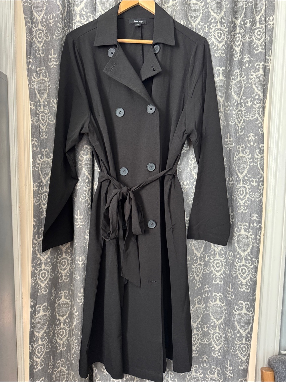 Torrid XL Black Trench NWOT with pockets
